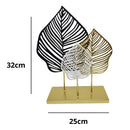 Escultura Folha Tripla em Metal – Arte e Elegância